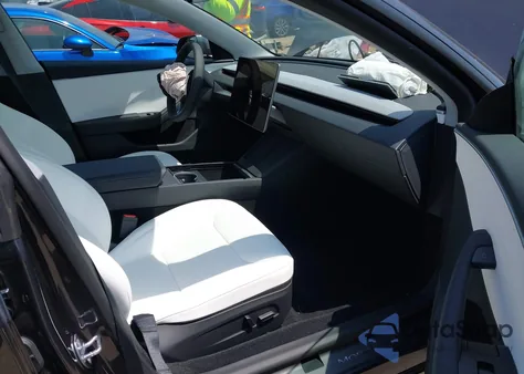 2025 Tesla Model 3 Long Range Rear-Wheel Drive из США, поврежденный, VIN 5YJ3E1EAXSF983053